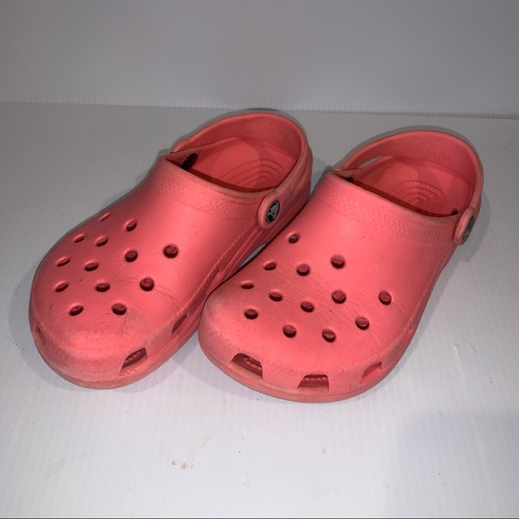 CROCS Shoes - Unisex Pink Crocs Classic Clogs